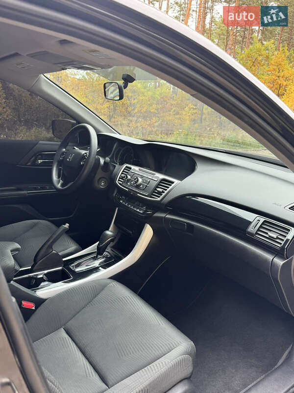 Седан Honda Accord 2017 в Нетішині