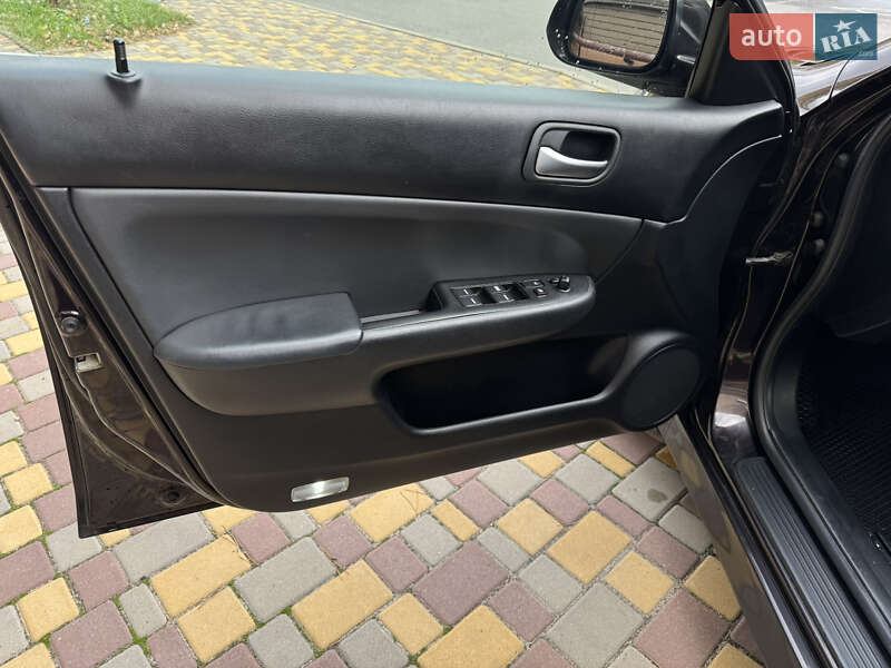 Седан Honda Accord 2006 в Чернігові фото 18 Седан Honda Accord 2006 в Чернігові