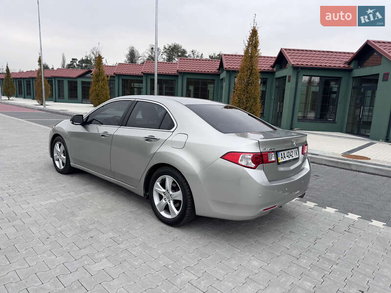 Седан Honda Accord 2008 в Киеве