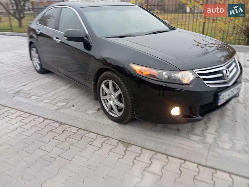Седан Honda Accord 2010 в Бучі