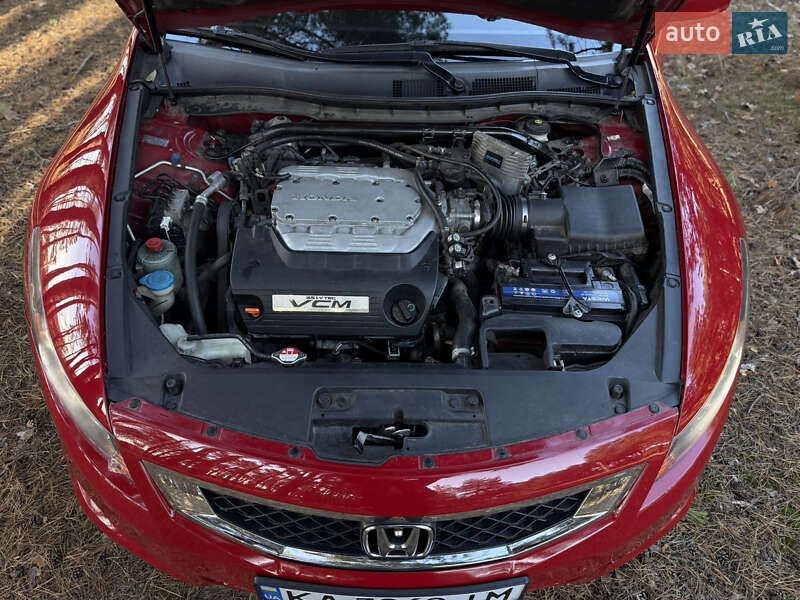 Купе Honda Accord 2008 в Радомышле
