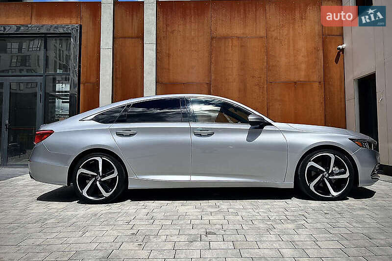 Седан Honda Accord 2018 в Киеве фото 5 Седан Honda Accord 2018 в Киеве
