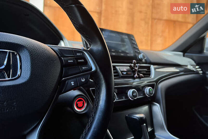 Седан Honda Accord 2018 в Киеве фото 16 Седан Honda Accord 2018 в Киеве