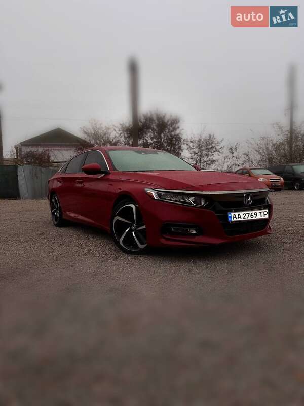 Седан Honda Accord 2018 в Кропивницькому фото Седан Honda Accord 2018 в Кропивницькому