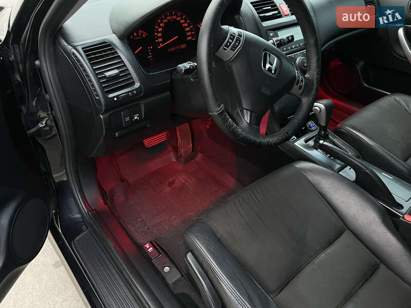 Седан Honda Accord 2005 в Киеве фото 5 Седан Honda Accord 2005 в Киеве