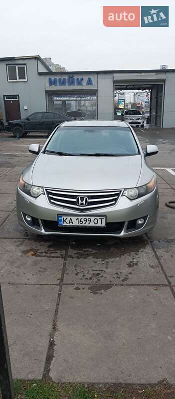 Седан Honda Accord 2009 в Киеве