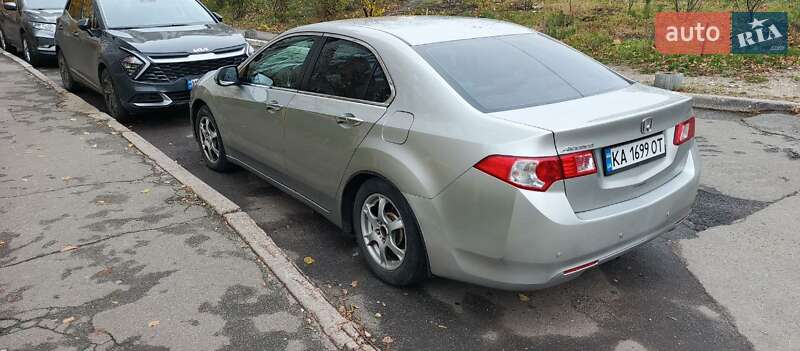 Седан Honda Accord 2009 в Киеве