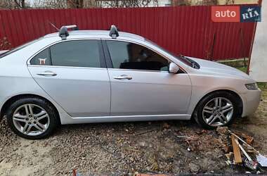 Седан Honda Accord 2004 в Березане