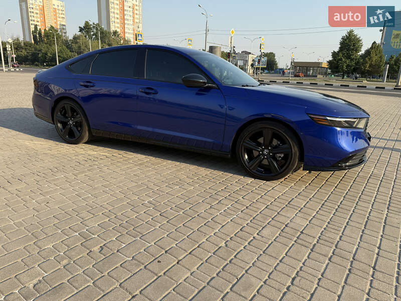 Седан Honda Accord 2023 в Луцке