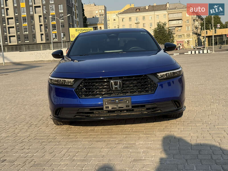 Седан Honda Accord 2023 в Луцке
