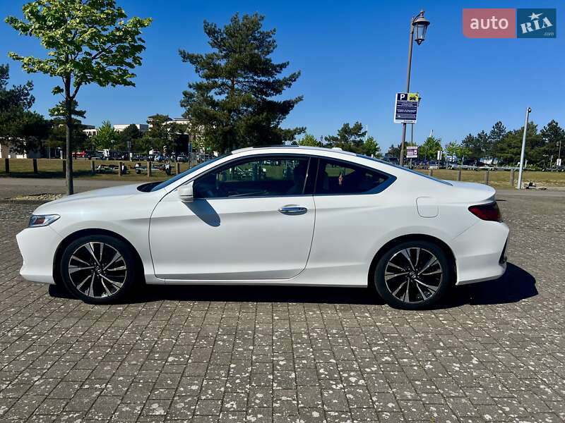 Купе Honda Accord 2016 в Киеве