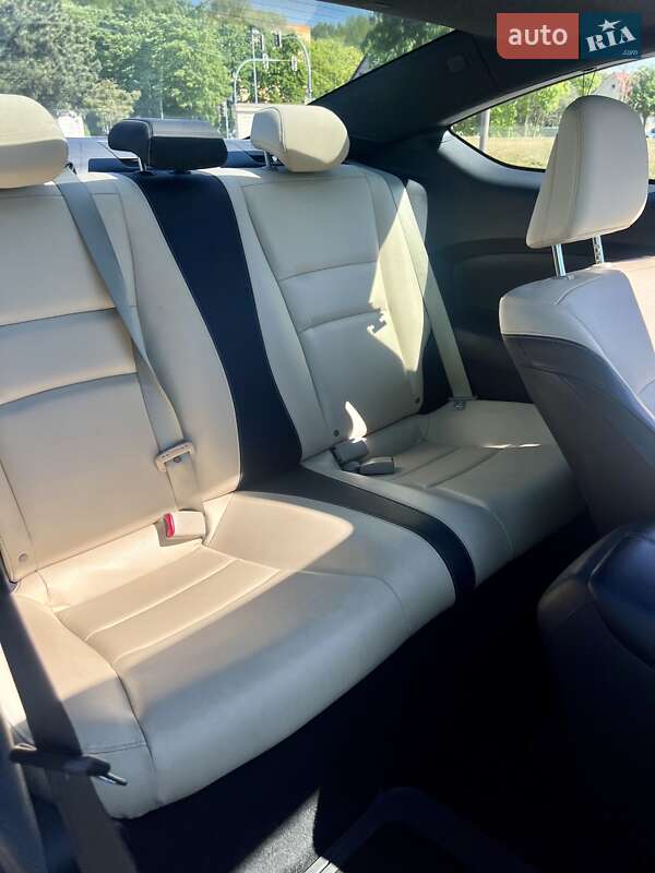 Купе Honda Accord 2016 в Киеве