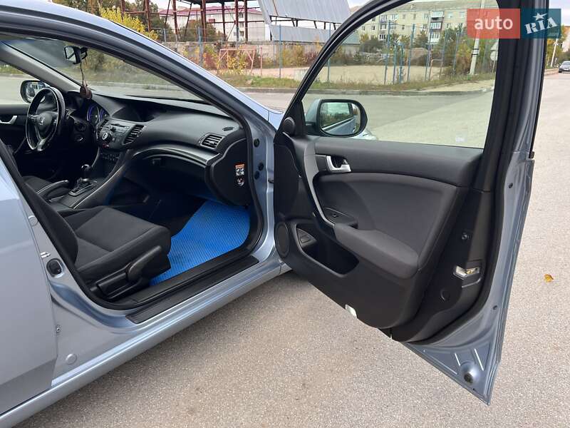 Седан Honda Accord 2013 в Богуславе фото 66 Седан Honda Accord 2013 в Богуславе