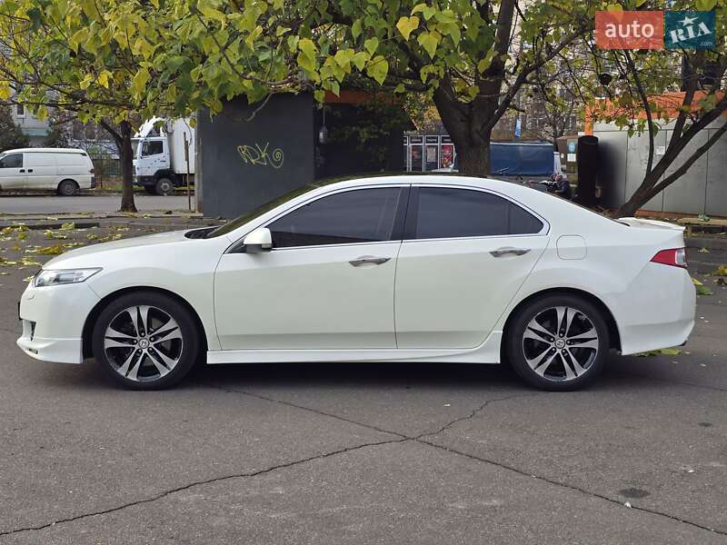 Седан Honda Accord 2010 в Одессе