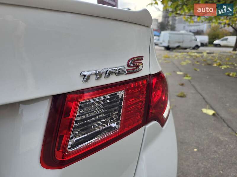 Седан Honda Accord 2010 в Одессе