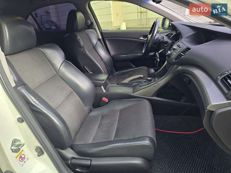 Седан Honda Accord 2010 в Одессе