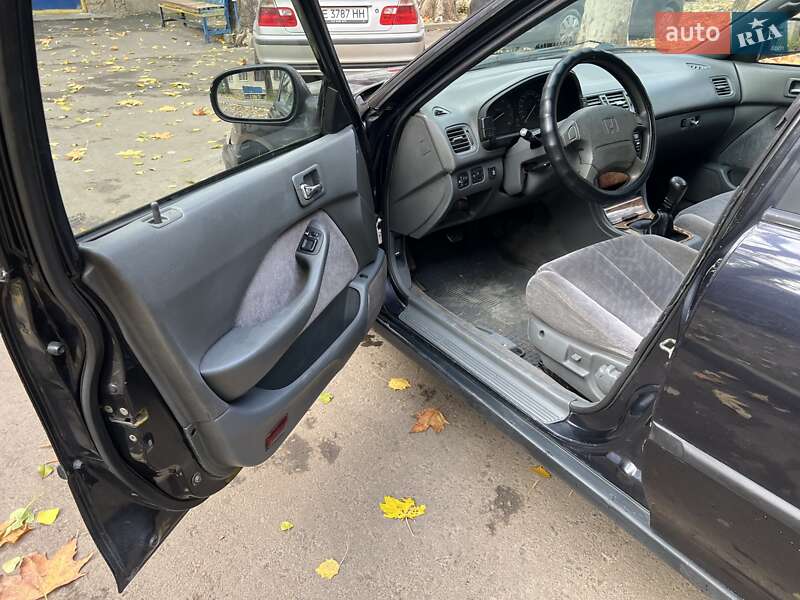 Седан Honda Accord 1993 в Миколаєві фото 17 Седан Honda Accord 1993 в Миколаєві