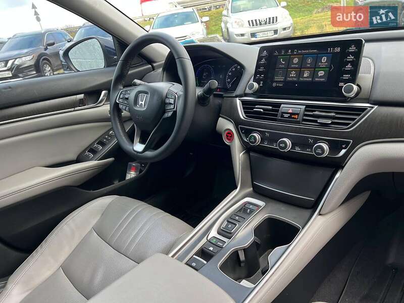 Седан Honda Accord 2019 в Львове