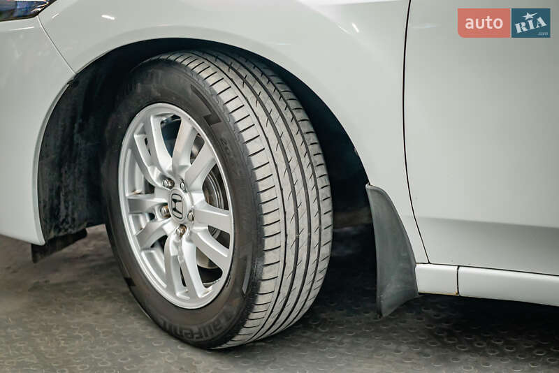 Седан Honda Accord 2012 в Киеве фото 8 Седан Honda Accord 2012 в Киеве