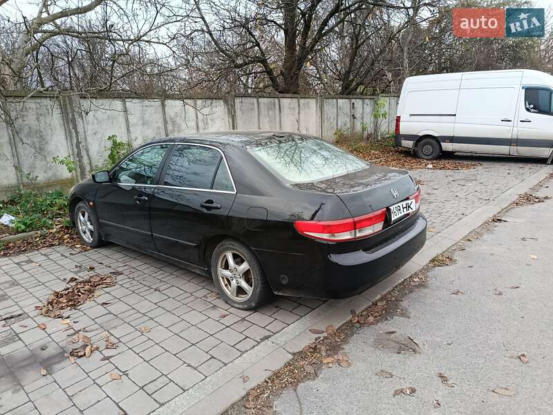 Honda Accord 2004
