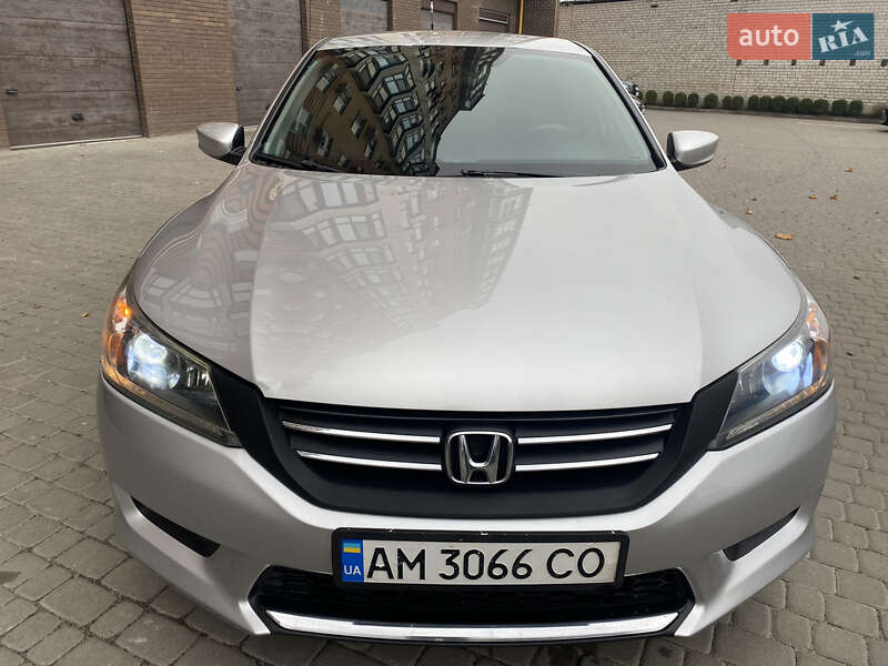 Седан Honda Accord 2014 в Житомире фото 2 Седан Honda Accord 2014 в Житомире