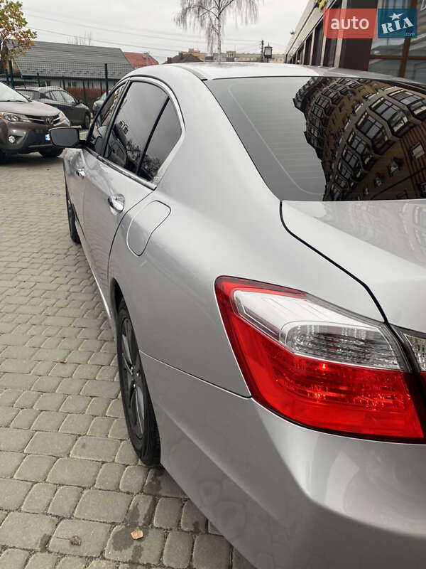 Седан Honda Accord 2014 в Житомире фото 10 Седан Honda Accord 2014 в Житомире