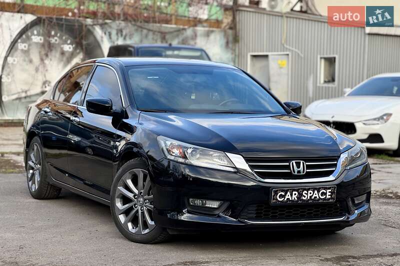 Седан Honda Accord 2015 в Одессе