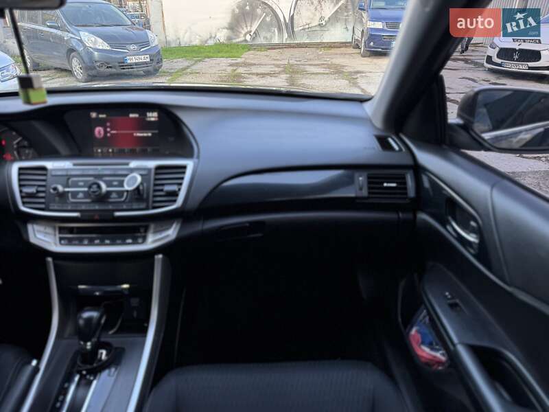 Седан Honda Accord 2015 в Одессе