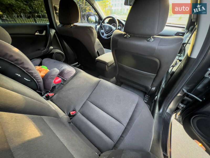 Седан Honda Accord 2009 в Киеве