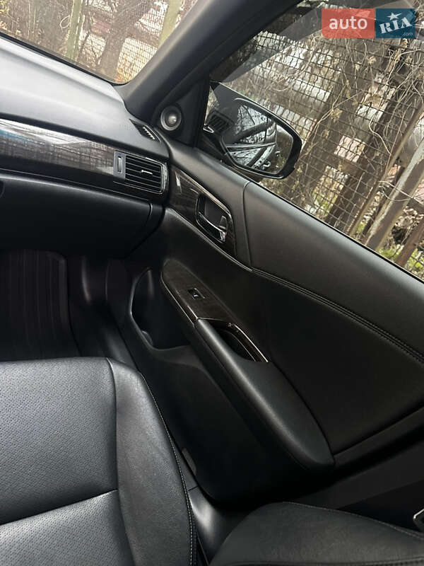 Седан Honda Accord 2013 в Днепре