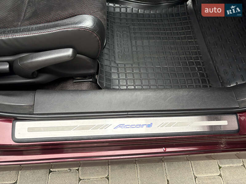 Седан Honda Accord 2012 в Одессе