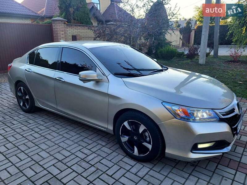 Седан Honda Accord 2013 в Запорожье