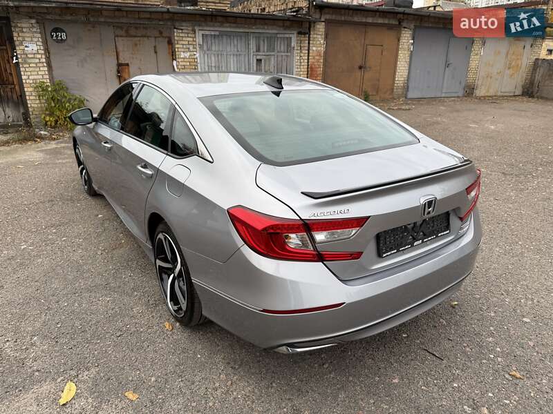 Седан Honda Accord 2022 в Києві
