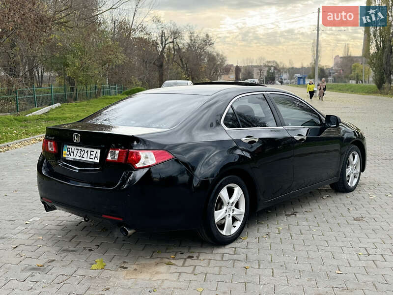 Седан Honda Accord 2008 в Черноморске