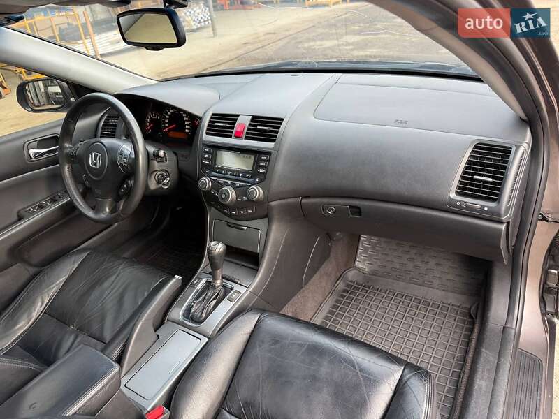 Седан Honda Accord 2006 в Харькове