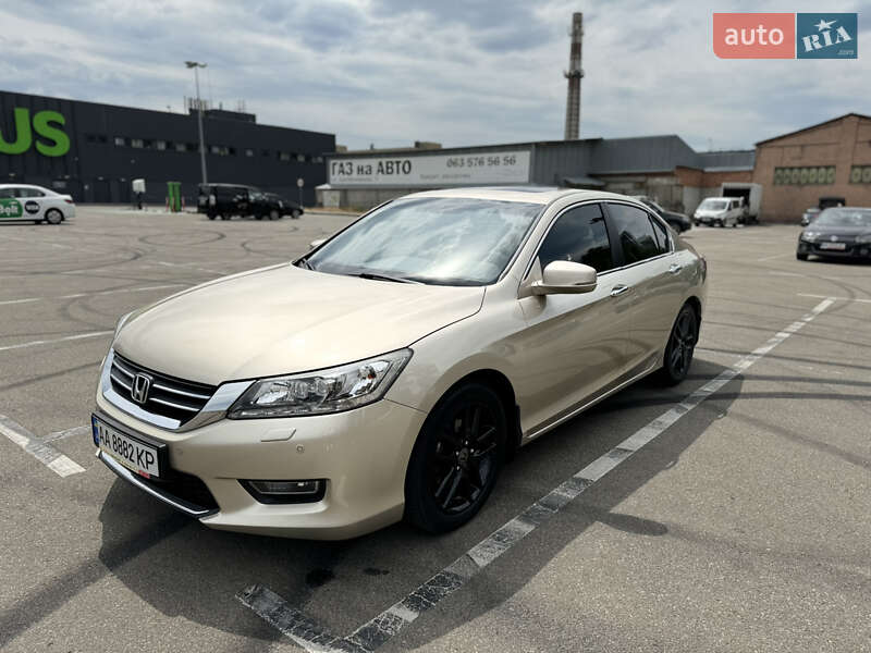 Седан Honda Accord 2013 в Киеве фото 17 Седан Honda Accord 2013 в Киеве
