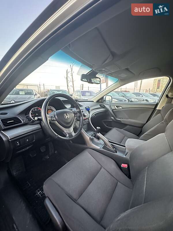 Универсал Honda Accord 2010 в Белогородке фото 17 Универсал Honda Accord 2010 в Белогородке