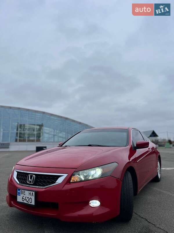 Купе Honda Accord 2008 в Киеве