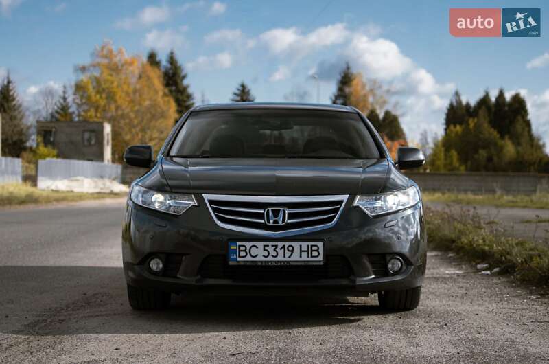 Седан Honda Accord 2012 в Львове