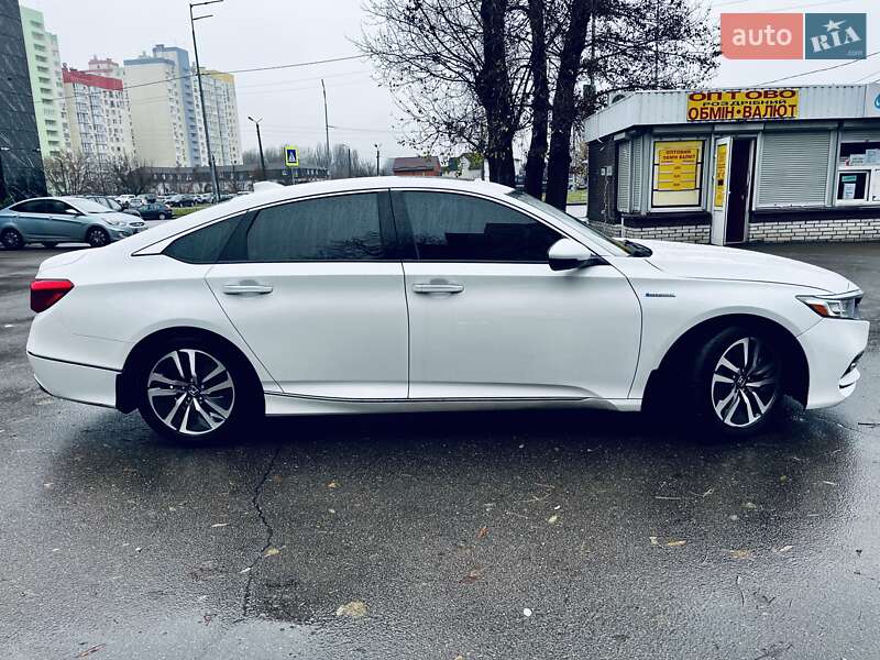 Седан Honda Accord 2019 в Киеве