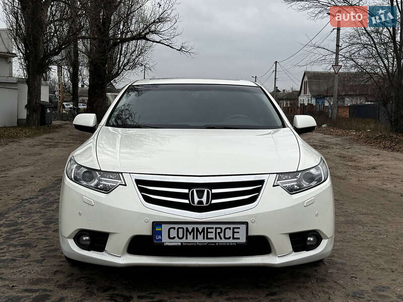 Седан Honda Accord 2012 в Ахтырке