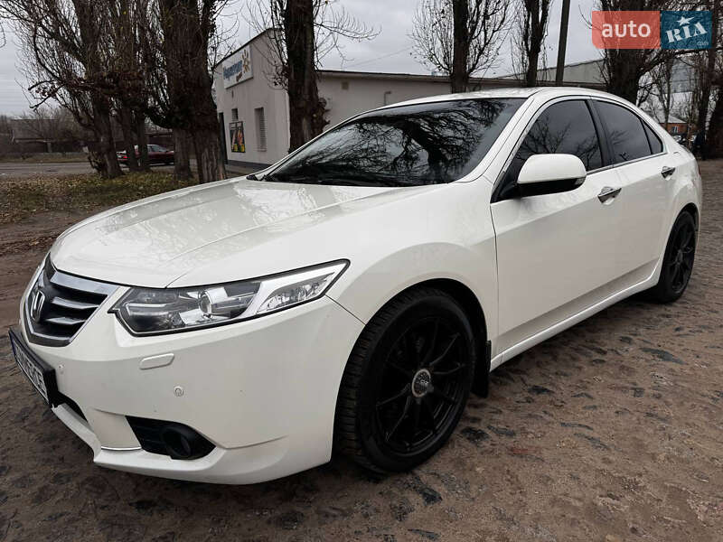 Седан Honda Accord 2012 в Ахтырке