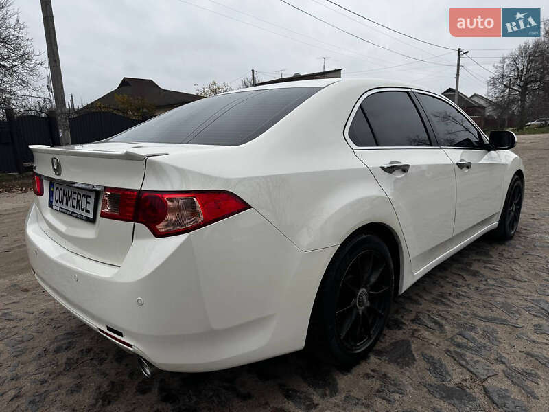 Седан Honda Accord 2012 в Ахтырке