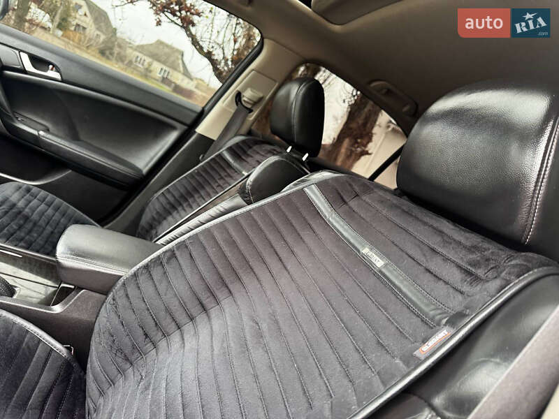 Седан Honda Accord 2012 в Ахтырке