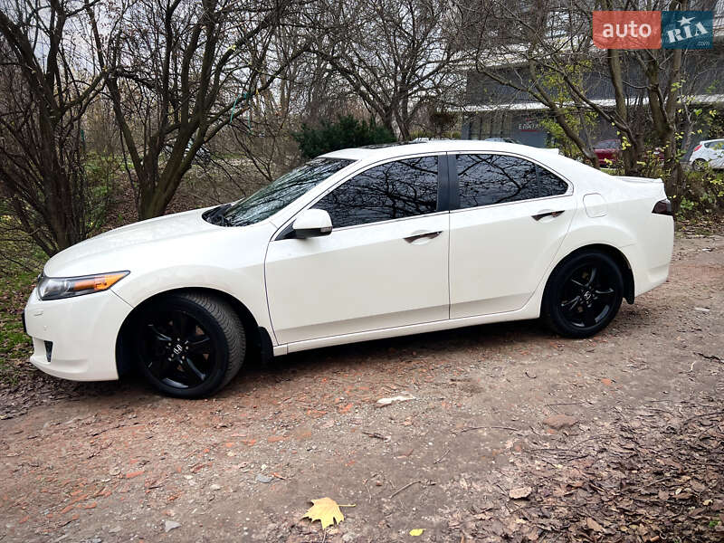 Седан Honda Accord 2010 в Львові