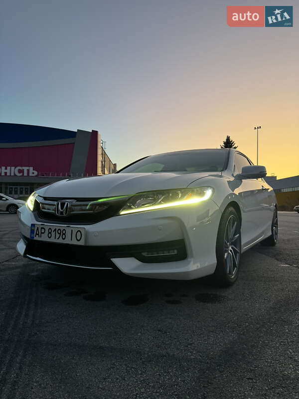 Купе Honda Accord 2015 в Запорожье