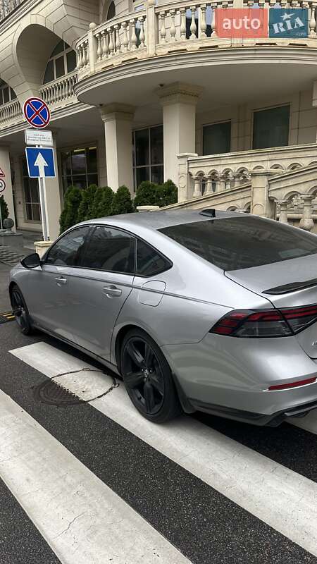 Седан Honda Accord 2023 в Киеве