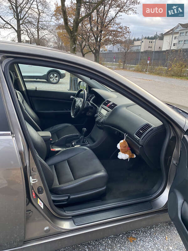 Седан Honda Accord 2008 в Киеве