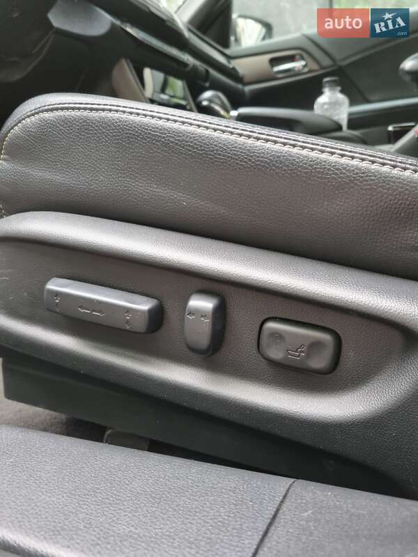 Седан Honda Accord 2015 в Ужгороді