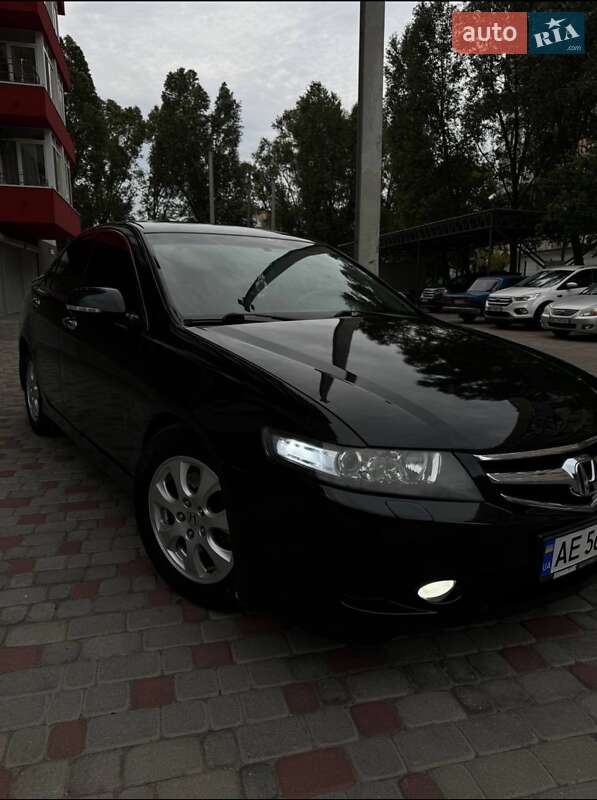 Седан Honda Accord 2006 в Днепре